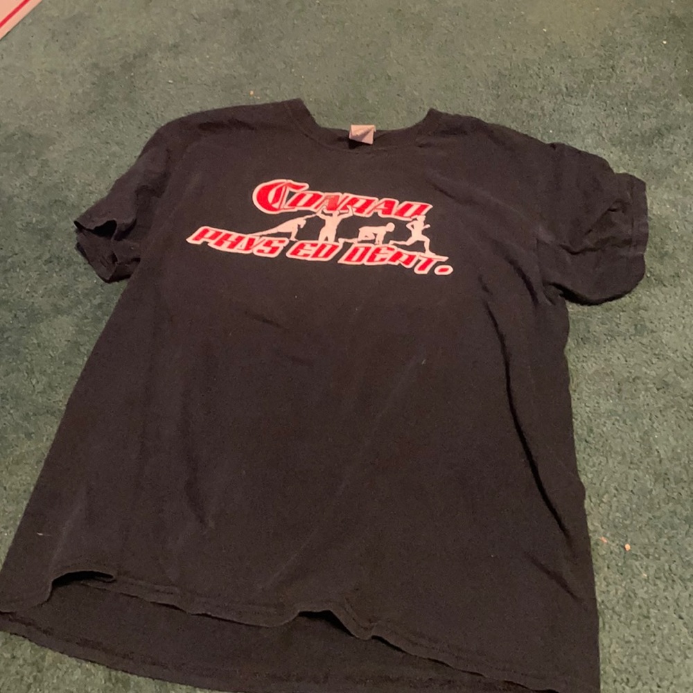Gilden large t shirt - Conrad phys Ed Dept